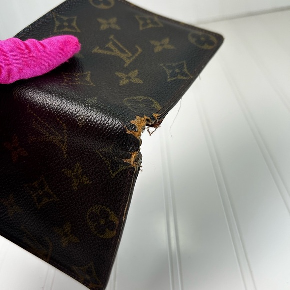 Louis Vuitton Multiple Pocket Wallet - Picture 7 of 16